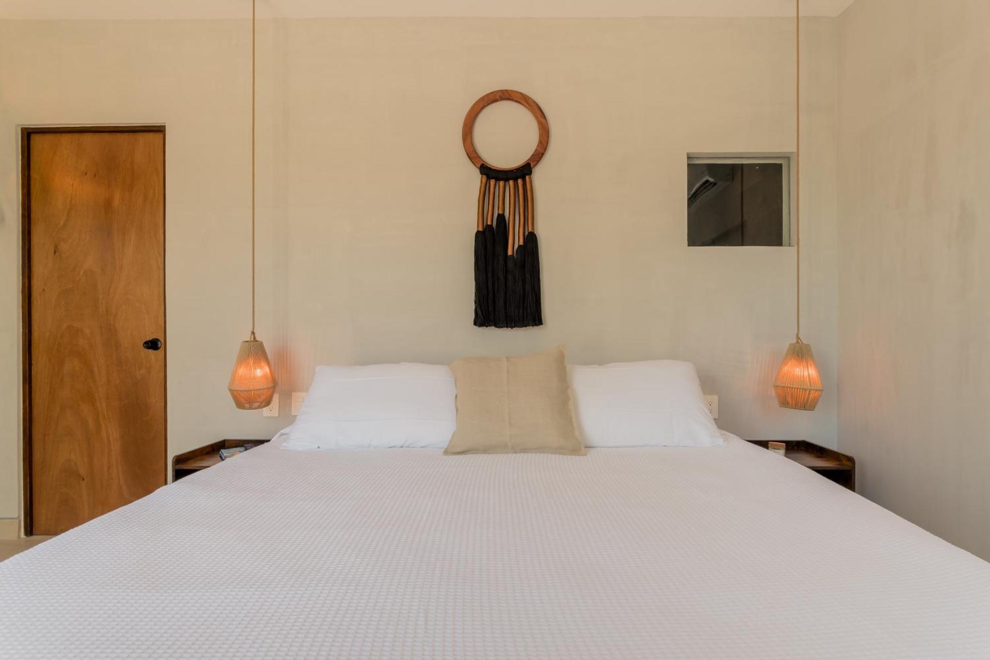 *Casa Aluxes- Guesthouse* カンクン エクステリア 写真