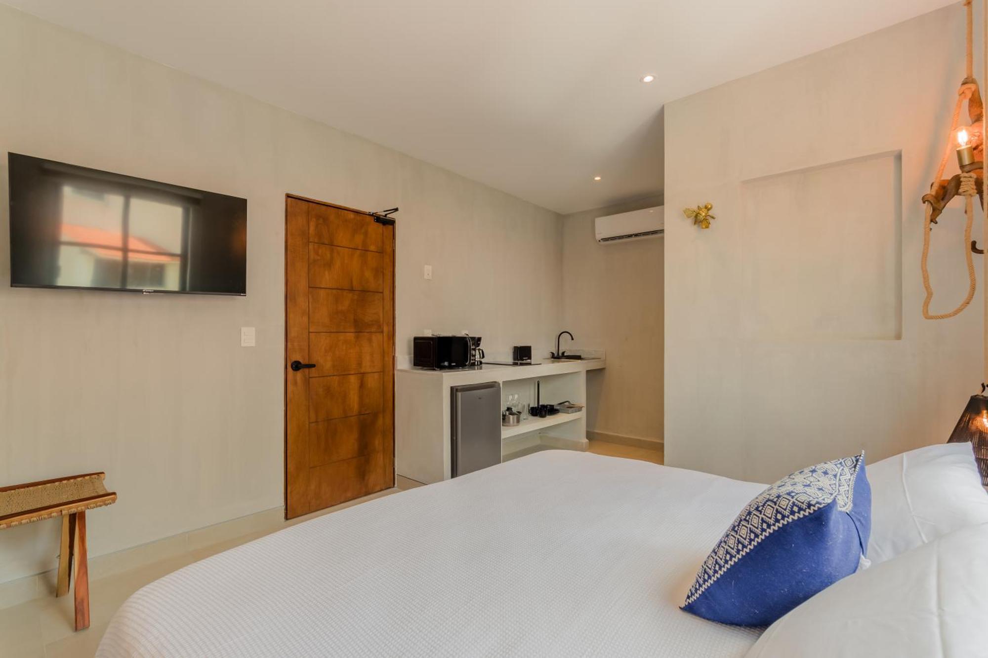 *Casa Aluxes- Guesthouse* カンクン エクステリア 写真